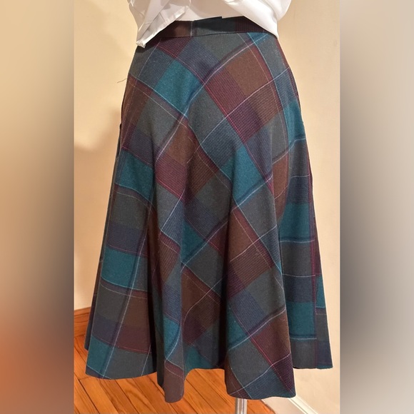 Avon Fashion Vintage. Red Blue Plaid Classic Aline W Pockets Buttons Sid… - Picture 6 of 12